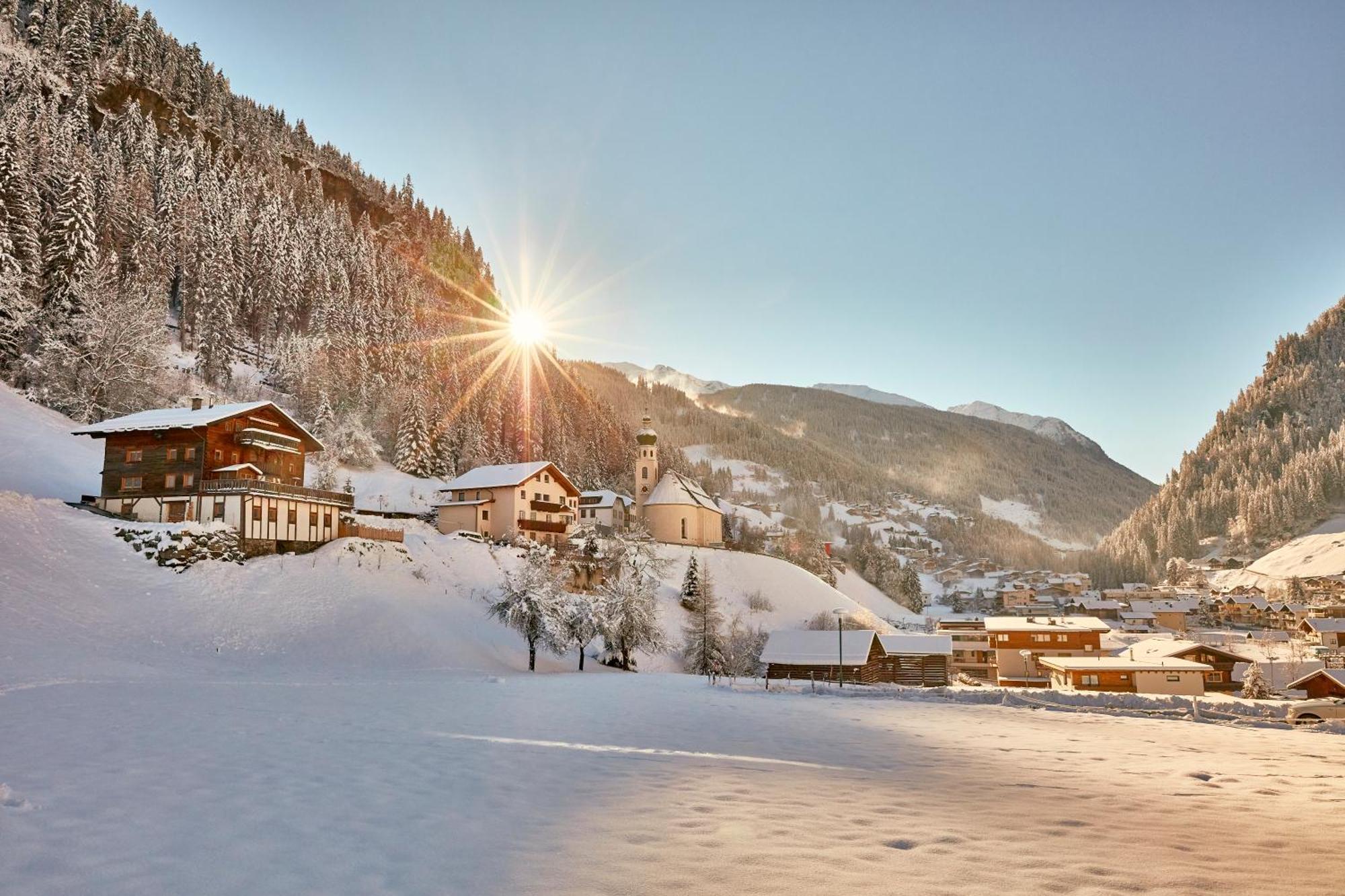 Hotel Alpenkoenigin - Sommer Silvretta Premium Card Inklusive See Exteriör bild